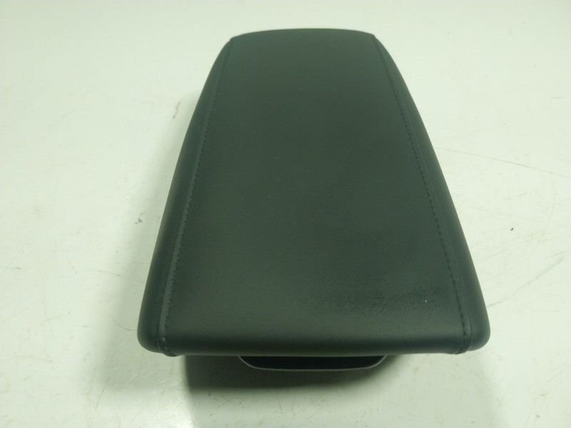 Recambio de apoyabrazos central para kia niro ii (sg2) 1.6 gdi hybrid referencia OEM IAM 84660AT000CCV 84660AT000 