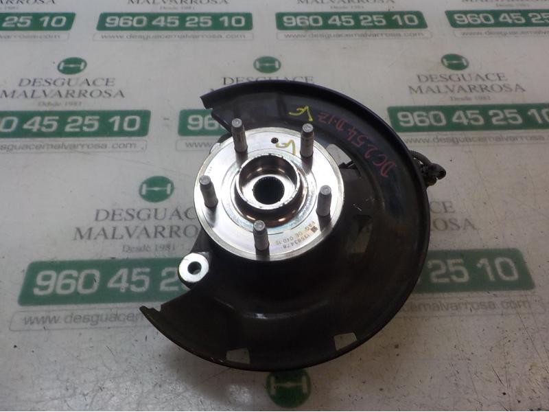 Recambio de mangueta delantera izquierda para opel astra j lim. selective referencia OEM IAM 13319480  