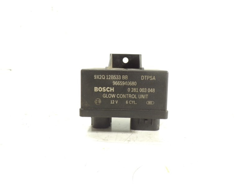 Recambio de caja precalentamiento para land rover discovery 4 tdv6 se referencia OEM IAM LR014309 9665940680 0281003048