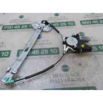 ELEVALUNAS DELANTERO IZQUIERDO 824011W020 