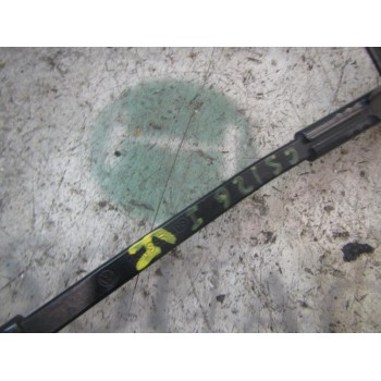 BRAZO LIMPIA DELANTERO IZQUIERDO 