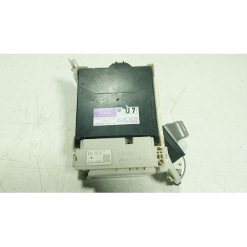 CAJA RELES / FUSIBLES 8273060180 8922160460 