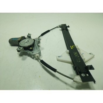 ELEVALUNAS TRASERO DERECHO 