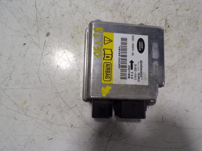 Recambio de centralita airbag para land rover discovery 4 tdv6 se referencia OEM IAM LR016812 AH2214D374AG 28402241043