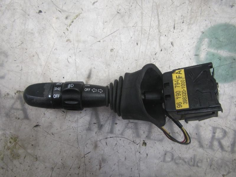 Recambio de mando luces para daewoo nubira berlina 1.6 cat referencia OEM IAM   