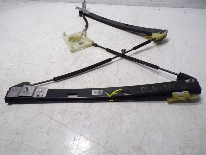 Recambio de elevalunas delantero derecho para volkswagen polo 1.0 tsi referencia OEM IAM 2G4837462B 2G4837462B 