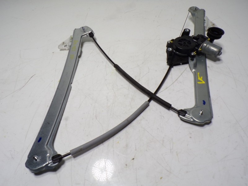 Recambio de elevalunas delantero derecho para mazda cx-30 1.8 diesel referencia OEM IAM  CR01525F 