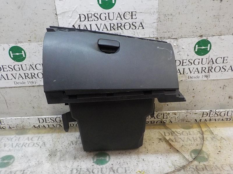 Recambio de guantera para renault megane iii sport tourer expression referencia OEM IAM 681083896R  