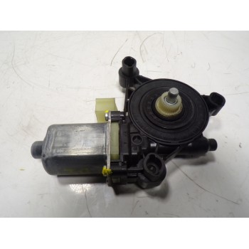 MOTOR ELEVALUNAS DELANTERO IZQUIERDO 5Q0959801B 5Q0959801B 