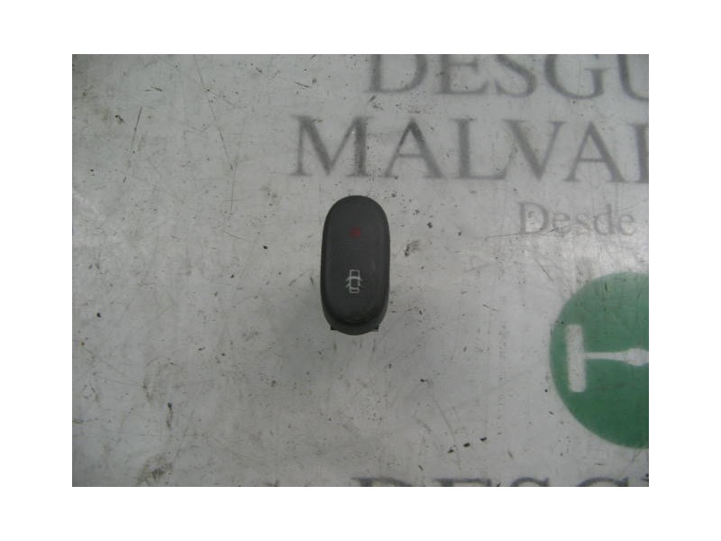 Recambio de mando elevalunas delantero derecho para renault clio ii fase i (b/cbo) 1.2 referencia OEM IAM   