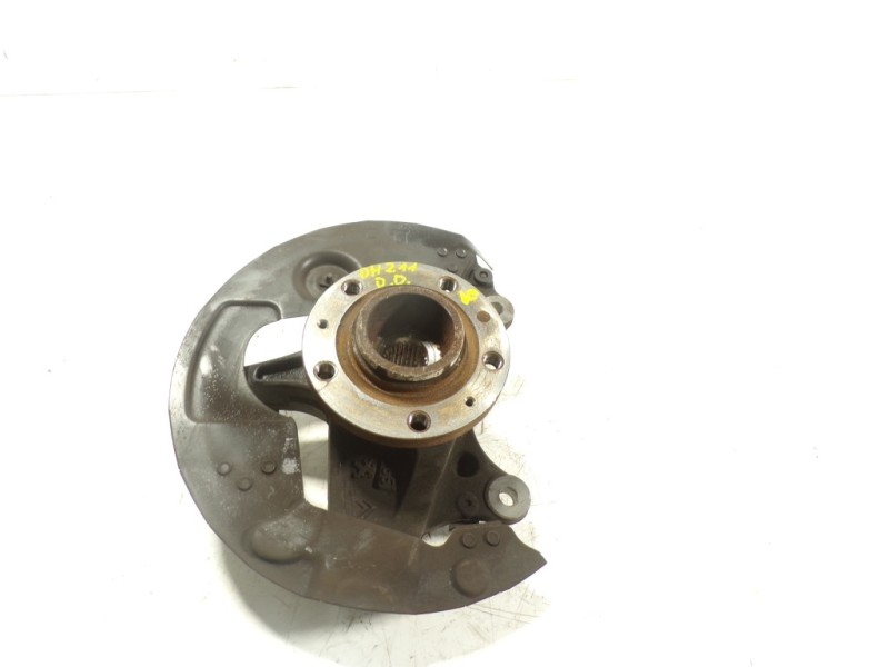 Recambio de mangueta delantera derecha para peugeot 308 1.2 12v e-thp referencia OEM IAM 1610138080  