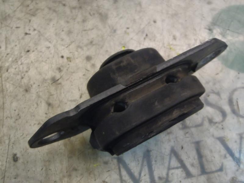 Recambio de soporte cambio para renault grand modus 1.2 16v referencia OEM IAM 8200352861  