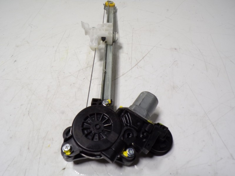 Recambio de elevalunas trasero derecho para mazda cx-30 1.8 diesel referencia OEM IAM  BCJH7258X 