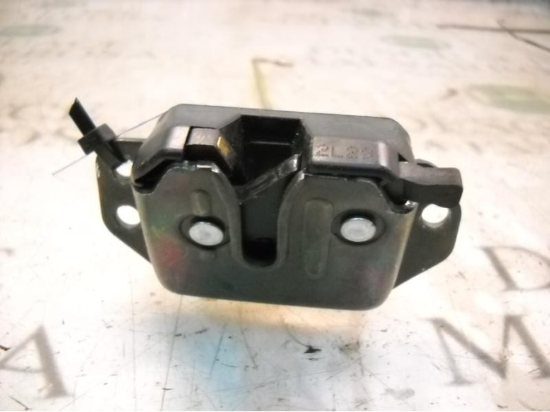 Recambio de cerradura maletero / porton para daewoo kalos 1.4 se referencia OEM IAM   