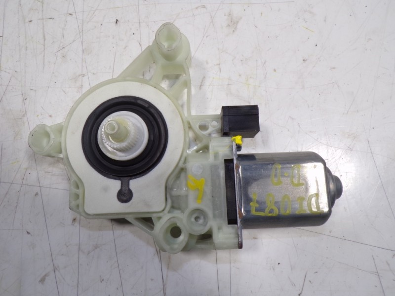 Recambio de motor elevalunas delantero derecho para volkswagen id.3 (e11) pro 1st referencia OEM IAM 4K0959812A 4K0959812A 