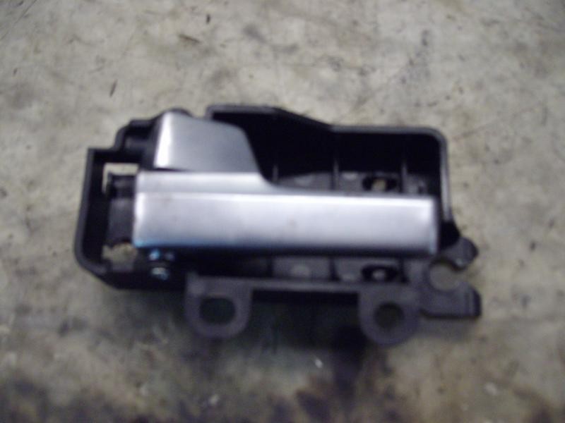 Recambio de maneta interior delantera izquierda para ford focus berlina (cap) ghia referencia OEM IAM 1470113  
