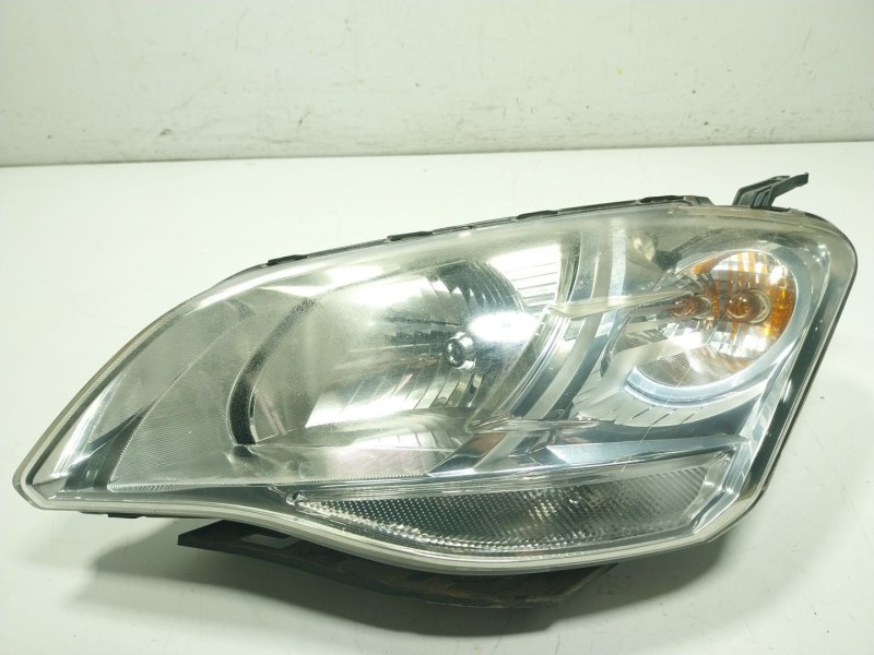 Recambio de faro izquierdo para ssangyong korando (ck) 2.0 e-xdi referencia OEM IAM   