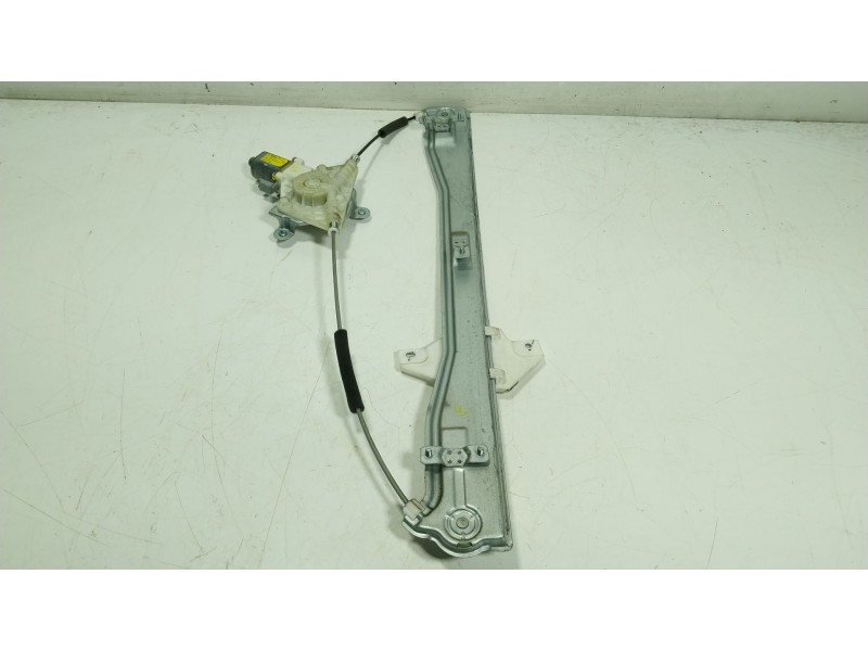 Recambio de elevalunas delantero derecho para hyundai h350 furgoneta 2.5 crdi referencia OEM IAM 8240259010 8246059010 