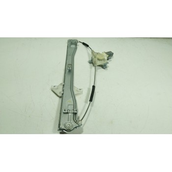 ELEVALUNAS DELANTERO IZQUIERDO 8240159010 