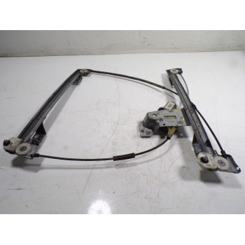 ELEVALUNAS DELANTERO IZQUIERDO 807213441R 402087A 