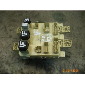 CAJA RELES / FUSIBLES 911102D001 911102D000 