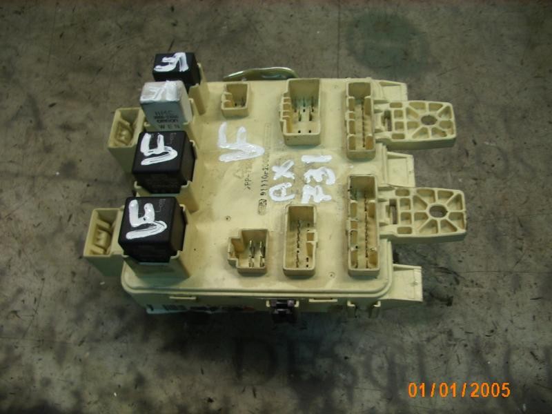 Recambio de caja reles / fusibles para hyundai elantra (xd) 2.0 crdi gls (4-ptas.) referencia OEM IAM 911102D001 911102D000 