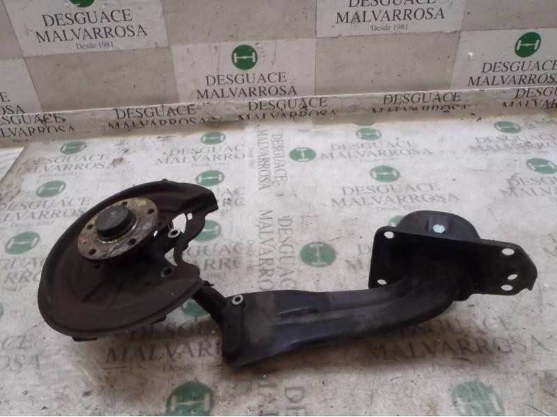 Recambio de mangueta trasera derecha para volkswagen golf v berlina (1k1) highline referencia OEM IAM   