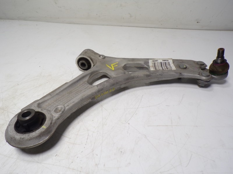 Recambio de brazo suspension inferior delantero derecho para toyota proace city 1.5 dci referencia OEM IAM  1009426 