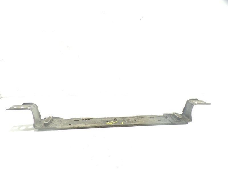 Recambio de travesaño inferior para peugeot 308 1.2 12v e-thp referencia OEM IAM 9803302680  