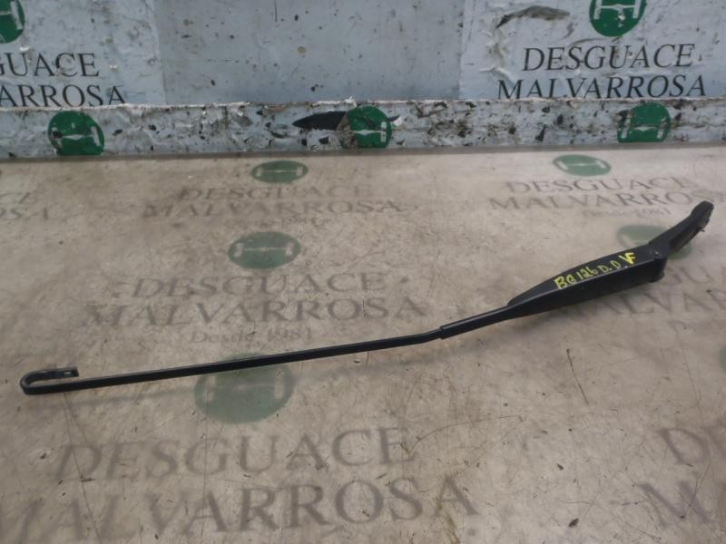 Recambio de brazo limpia delantero derecho para fiat panda (169) 1.3 jtd cat referencia OEM IAM 735363568  