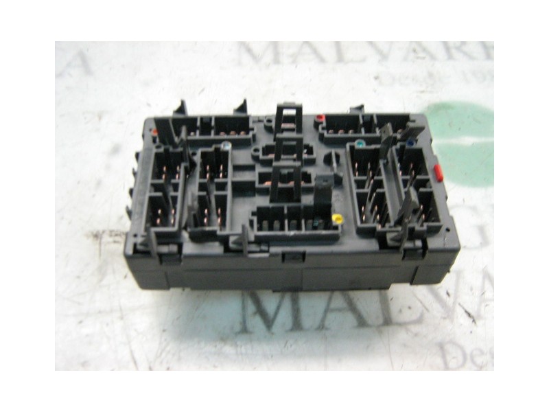 Recambio de caja reles / fusibles para citroën xsara coupe 1.8i 16v vts referencia OEM IAM   