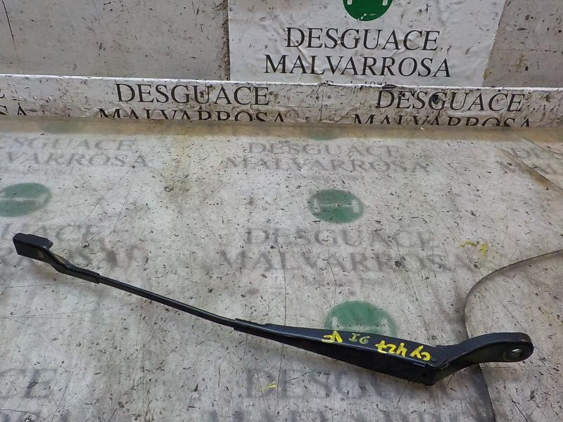 Recambio de brazo limpia delantero izquierdo para renault twingo 1.2 16v referencia OEM IAM 288818509R  