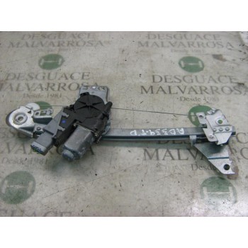 ELEVALUNAS TRASERO DERECHO 