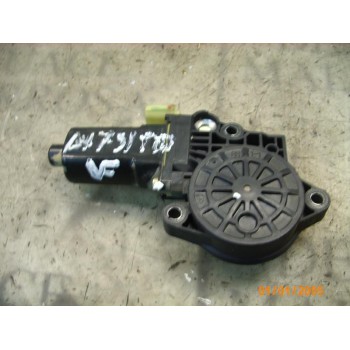 MOTOR ELEVALUNAS TRASERO DERECHO 824602D000 