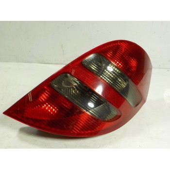 PILOTO TRASERO DERECHO A1698201064R 