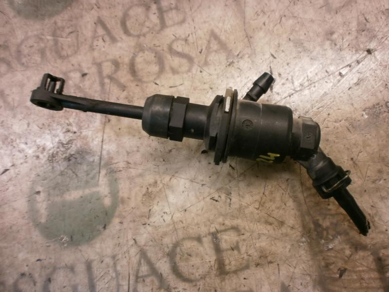 Recambio de bomba embrague para nissan micra (k12e) acenta referencia OEM IAM   