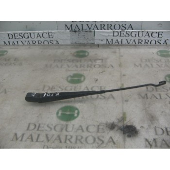 BRAZO LIMPIA DELANTERO DERECHO 