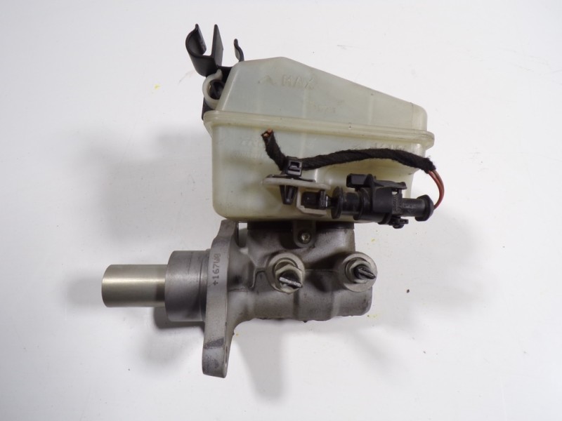 Recambio de bomba freno para opel zafira b 1.9 16v cdti cat (z 19 dth / lrd) referencia OEM IAM   