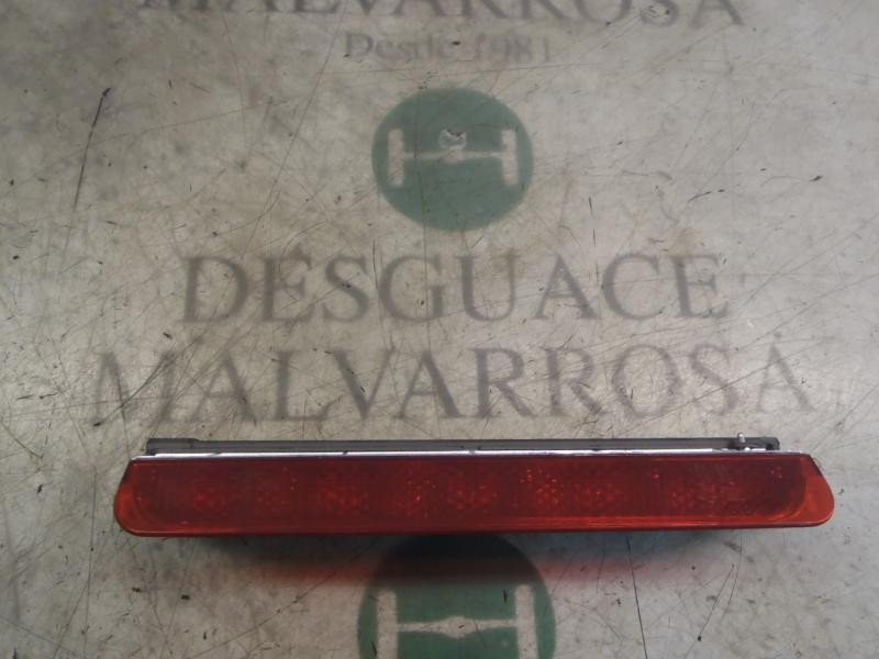 Recambio de piloto trasero central para fiat panda (169) 1.3 jtd cat referencia OEM IAM 735392505  