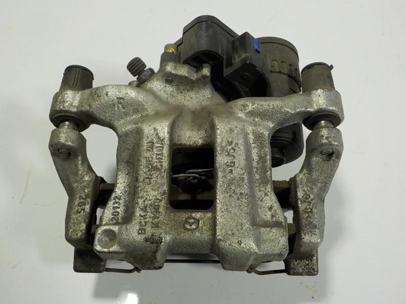 Recambio de pinza freno trasera derecha para mazda cx-30 1.8 diesel referencia OEM IAM  BCKA26980A 