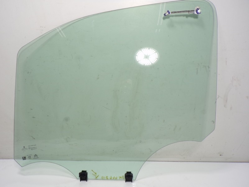 Recambio de cristal puerta delantero izquierdo para toyota proace city 1.5 dci referencia OEM IAM   