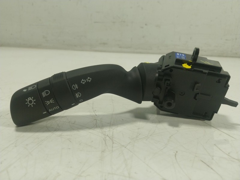 Recambio de mando luces para toyota yaris cross (mxp_) 1.5 hybrid (mxpj10) referencia OEM IAM 8432902020 02D70 