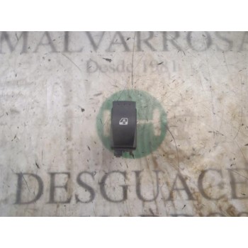 MANDO ELEVALUNAS TRASERO DERECHO 