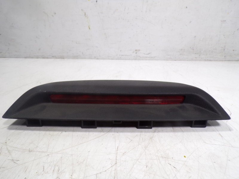 Recambio de piloto trasero central para citroën c-elysée 1.6 hdi fap referencia OEM IAM 9675807280 9800282377 9594141620