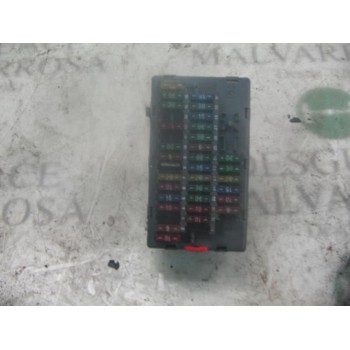 CAJA RELES / FUSIBLES 