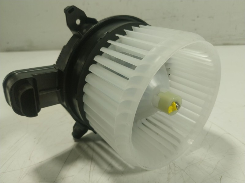 Recambio de motor calefaccion para toyota yaris cross (mxp_) 1.5 hybrid (mxpj10) referencia OEM IAM 87103K0020 CZ1163606064 