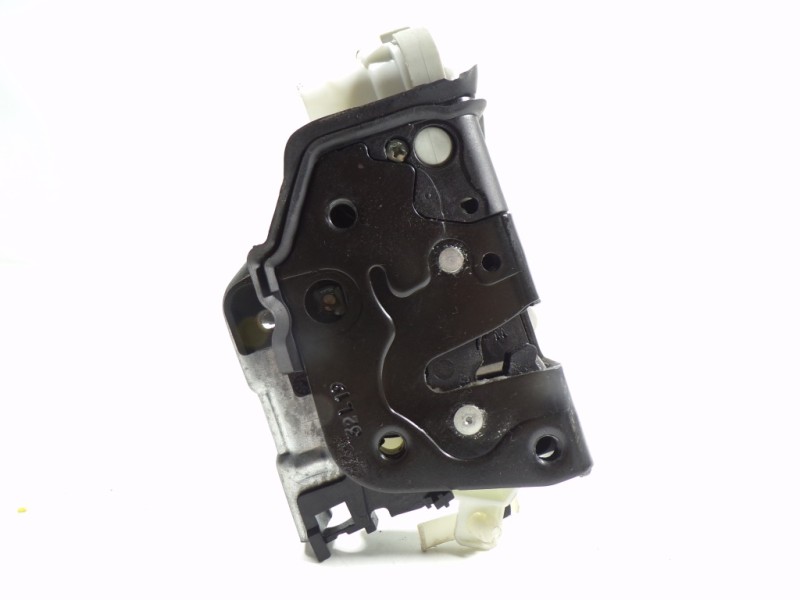 Recambio de cerradura puerta delantera izquierda para audi a3 sportback (8vf) s line edition referencia OEM IAM 8X1837015C 8X183