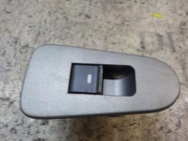 Recambio de mando elevalunas trasero izquierdo para tata vista 1.4 75cv referencia OEM IAM   