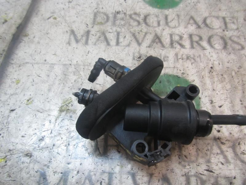 Recambio de bomba embrague para ford fiesta (cb1) titanium referencia OEM IAM   