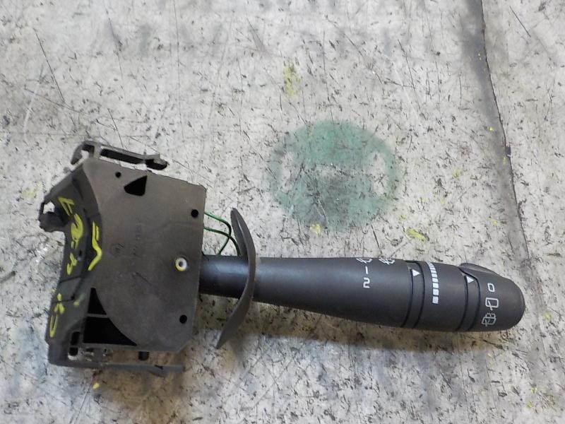 Recambio de mando limpia para renault twingo 1.2 16v referencia OEM IAM 7701048915  